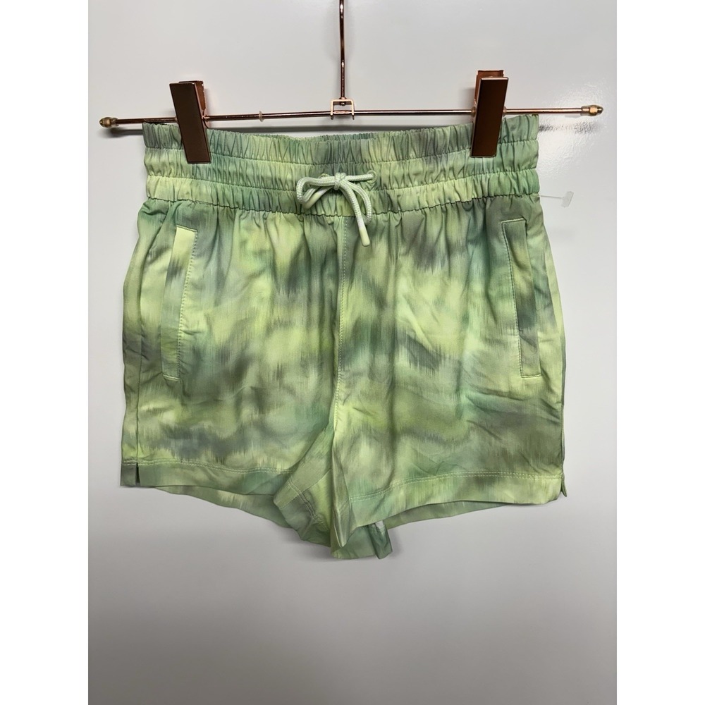 New Athleta Girl's Play More Shorts Green Tie‎ Dye Sz S(7)